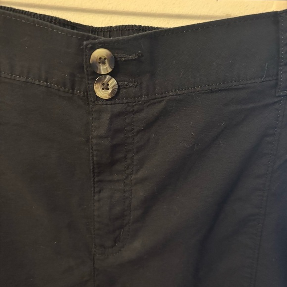 Sonoma Women’s Black Cargo Pants Size 16W - Picture 11 of 13